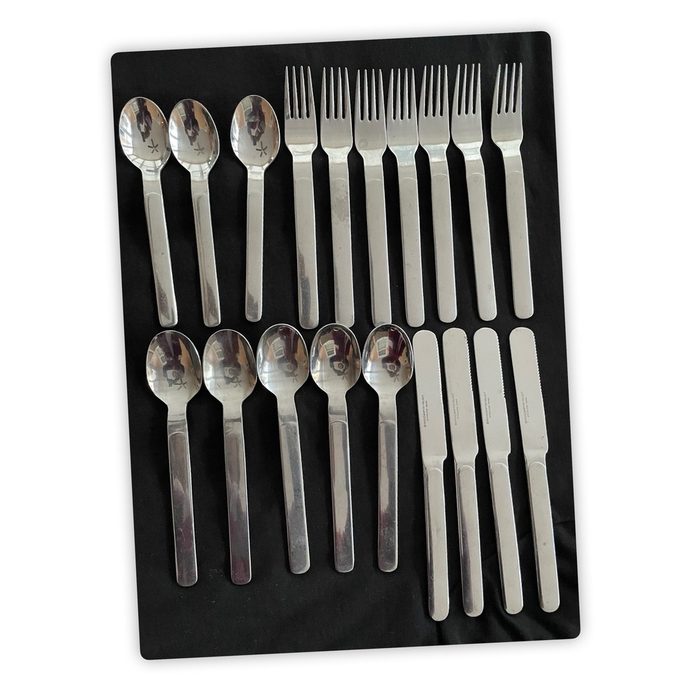 19-Piece Reed & Barton Select‎ Stainless Flatware Set